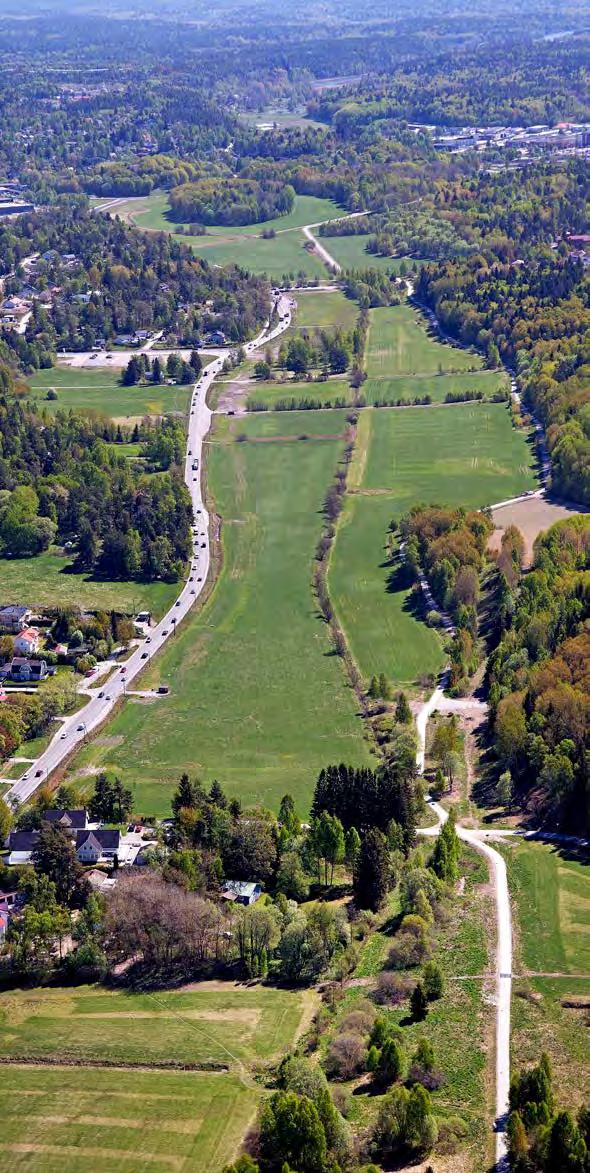 FLEMINGSBERGS GÅRD KÄSTA - FLEMINGSBERGSSKOGEN Glömstadalen odlades upp under järnåldern.