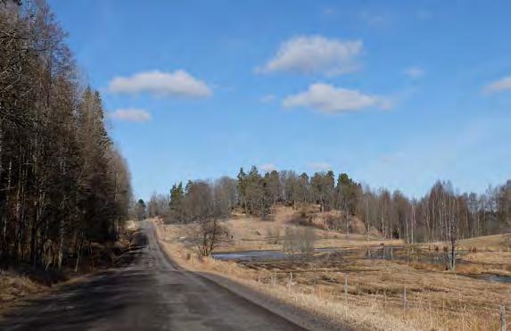 Sammantaget speglar miljön kring Uppsala den agrarhistoriska utvecklingen över tid, från den tidiga odlingen av lättbrukade jordar på dalgångssluttningar till uppodlingen av tunga lerjordar i