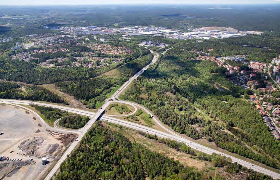 JORDBRO INDUSTRIOMRÅDE JORDBRO HANDEN VÄG 259 SLÄTMOSSEN Väg 259 löper genom skogslandskapet som tillhör naturreservatet Rudans skogar.