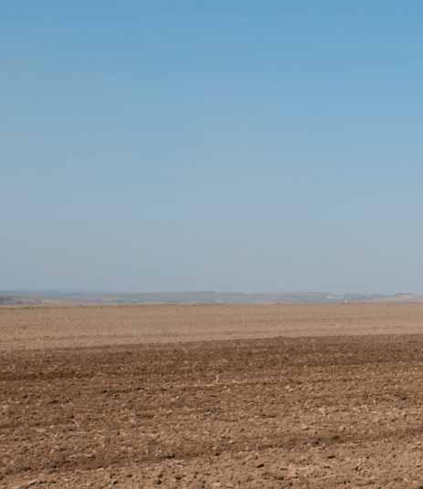Tekniska data TERRASEM R3 TERRASEM R3 FERTILIZER TERRASEM R4 TERRASEM C4 TERRASEM C4 FERTILIZER Arbetsbredd 3,0 m 3,0 m 4,0 m 4,0 m 4,0 m Volym, utsädesbehållare 3 000 l 4 000 l 3 000 l 3 000 l 4 000