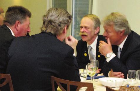 . Den 26/3 hade vi dessa bikupor. Det blev livliga diskussioner och ett stort engagemang. Resultatet av diskussionerna presenterades vid ett senare logemöte.