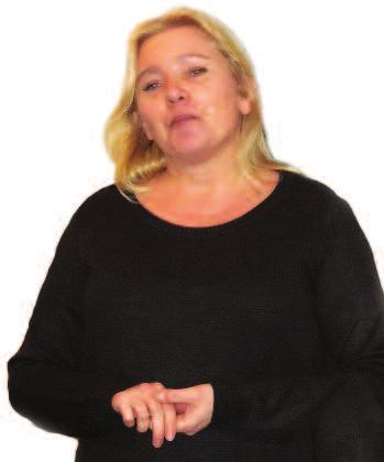 Runskrift BRYGGAN FRAMFÖRDE ETT VARMT TACK TILL JARLABANKE vid besöket på logens årsdag ÖM Bengt Scherdin överlämnar barngåvan till Pia Bergström från den ideella föreningen Bryggan.