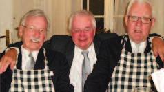 Samtal runt borden: T v Arne Holmström och Lennart Söderberg. T h Sören Ejhed och Leif Gentzel.