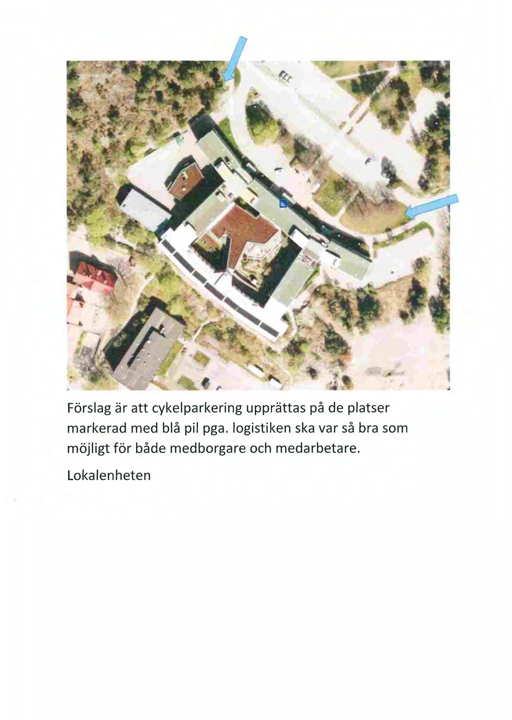409 Förslag är att cykelparkering upprättas på de platser markerad med blå pil pga.