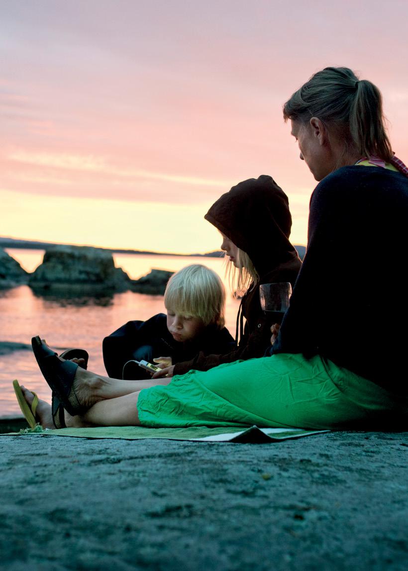 Uteplats i söderläge, norrläge, västerläge och österläge. Tänk dig friheten att kunna ge dig iväg närsomhelst. Tryggheten att känna dig hemma överallt.