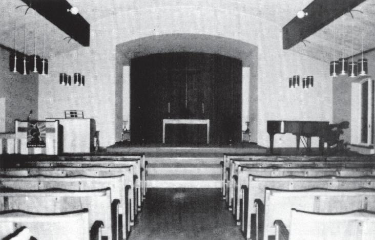 Entrén byggdes om. 1966 restaurerades kyrkan på nytt. Bland annat flyttades predikstolen, och estraden fick en öppen trappa mot fondväggens nattvardsbord.