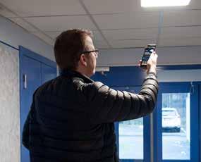 E7214240 F= armatur med sensor E7214240, (konfigurerad i appen som en sensor-slav = Follower) Alla inställningar av Connect 5100 funktioner ställs in via gratis-app för mobil.