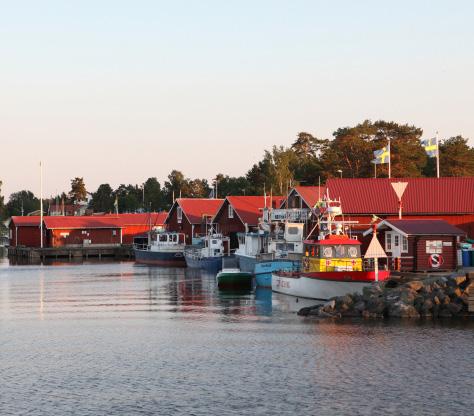 Destination Läckö-Kinnekulle AB Destination Läckö-Kinnekulle AB har mångårig kunskap, erfarenhet och bred kompetens inom besöksnäring och dess utveckling.