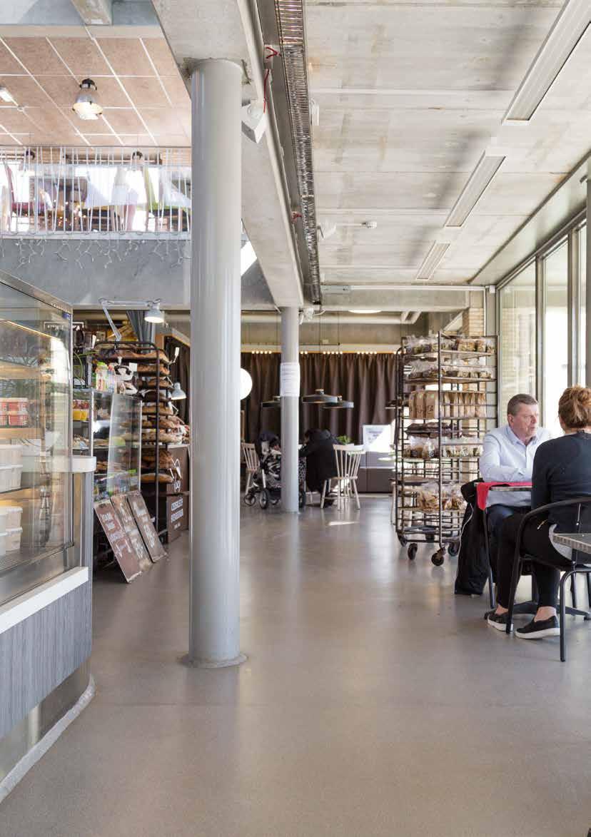 Kontor, butik och offentliga miljöer Värmestrålare erbjuder många fördelar i lokaler där en tyst, säker och effektiv uppvärmning önskas.