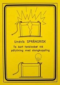 3.11 Bevattnings system Vid risk för dammbildning och behov av att binda dammet vid sopningen kan sidoborstarnas svepytor vattenbesprutas.