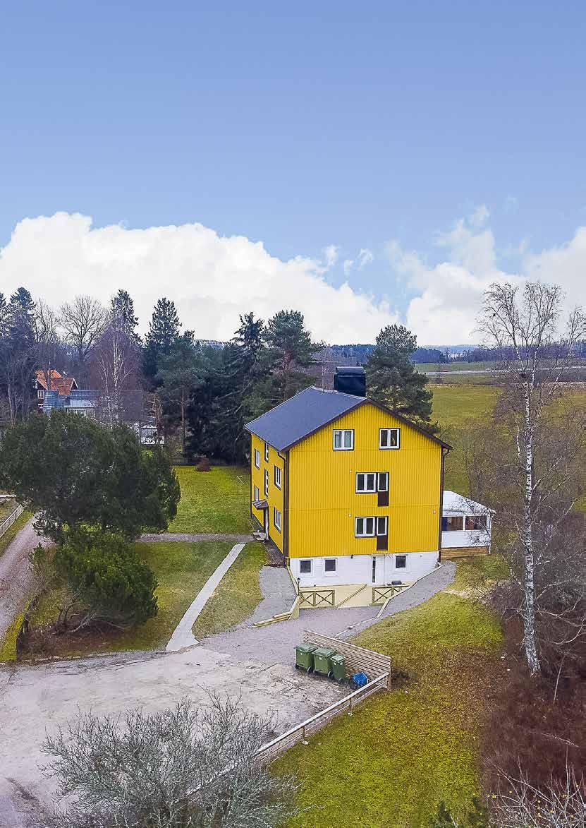 FASTIGHETEN Alsters-Åstorp 1:24 ULVSBY Fastigheten är belägen i området Ulvsby, intill tätorten Vallargärdet, ca 13 km norr om Karlstad intill riksväg 63.