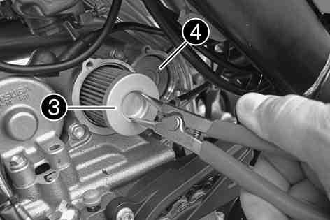 SERVICEARBETEN MOTOR 179 Varning Risk för miljöskador Miljöfarliga ämnen orsakar miljöskador.