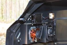 Utöver sänkt mängd partikelmassa, i de nya Steg V-motorerna minskas även antalet partiklar med ett dieselpartikelfilter (DPF).