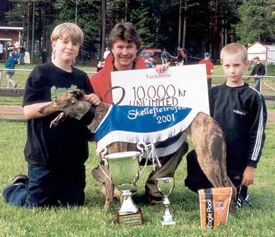 tog hem det hela på fina 32.59. Tvåa blev Clemmas Rock, 7HS, 33.38, trea Bivisible, SHS, 33.48.