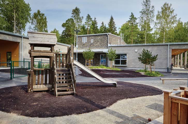 TOMTRÄTTER OCH MARK- FÖRVALTNING Tomträtter Vid ingången av år 2015 fanns det cirka 5500 stycken tomträtter.