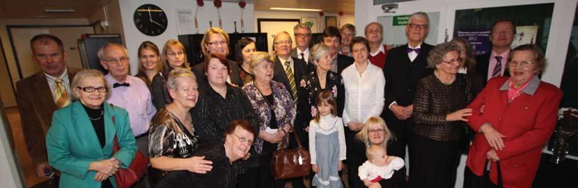 Fst:s ordförande Håkan Westerholm öppnade festen, som innehöll olika program. Sist fick vi veta att Berit Kinnunen är Året 2009 finlandssvenska person.