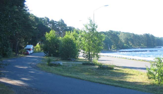 strandområden - odensala Kvalitéer Del av stråk som löper hela vägen från Lugnvik och Badhusparken söderut mot Odensala. Attraktivt läge i centrala delen av staden med fantastisk utsikt.