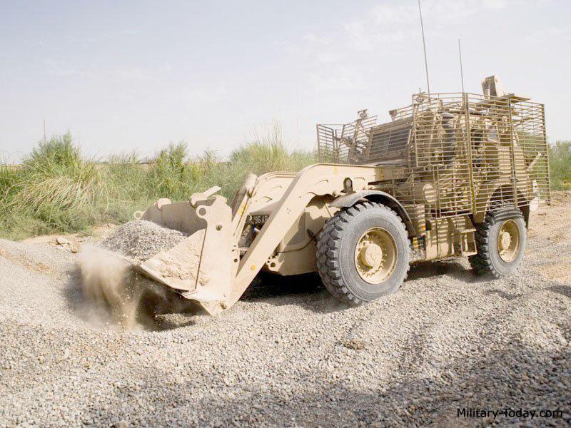 HIGH MOBILITY ENGINEER EXCAVATOR Teknisk data fordon - Max hastighet 80 km/h - Motor Cummins ISB dieselmotor - Kan lastas i Hercules C-130 - Termisk värmekamera för körning och arbete på natten -