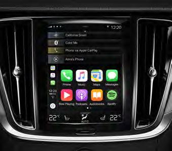 Och för att ansluta din smartphone till bilen är det bara att plugga in den Apple CarPlay eller Android Auto ordnar resten och omvandlar en del av bilens huvuddisplay till en familjär förlängning av
