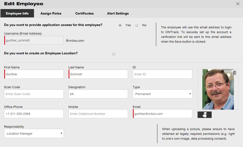 Dessutom finns det nya "Certificate Attachment"-kort (certifikatsbilaga i