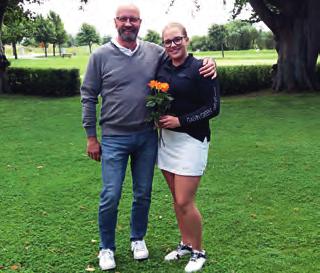Golfen är verkligen knasigt kul det vänder ju oftast kvickt igen. Bäst denna dag gick det för Isabell som kändes stadig. Ny dag nya utmaningar.