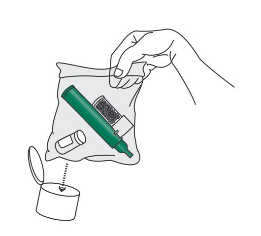 Alternativt, använd en andra flaska från en ny kombinationsförpackning. Använd den på samma sätt som den första flaskan i steg 2 och 3. Behållaren med aktivt kol behöver inte tas bort.
