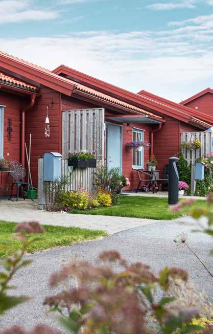 UTEPLATS Som framgår av trygghets- och trivselreglerna får uteplats/balkong bara användas för rekreation. Du ska hålla uteplatsen välvårdad och underhållen på egen bekostnad.