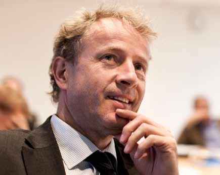 Levererar enligt strategin under ett krävande år Nettoomsättningen för 2011 minskade med 15,2% till 181 040 MSEK (213 572). Kostnadsreduceringsprogrammet genomförs bättre än plan.