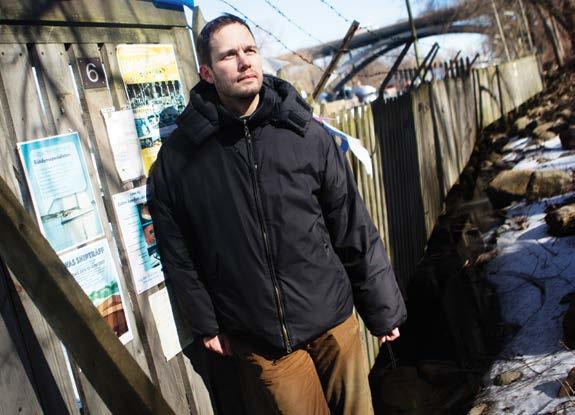 10 7 april 13 april 2018 BROMMA TIDNING STOCKHOLM STOCKHOLMSVALET 2018 DEMONSTRATION. Bevara Slussen demonstrerar mot rivningen av Kolingsborg i oktober 2015.