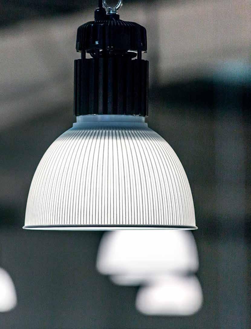 VERKSAMHET BELYSNINGSSYSTEM ITAB ÄR EN AV DE LEDANDE LEVERANTÖRERNA av professionella