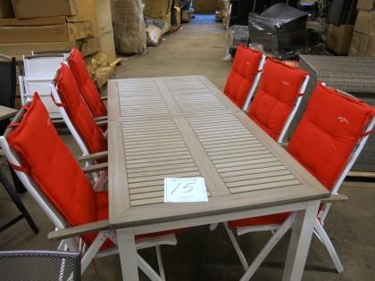 00 kr exkl moms Matbord svart UHF skiva med 6st