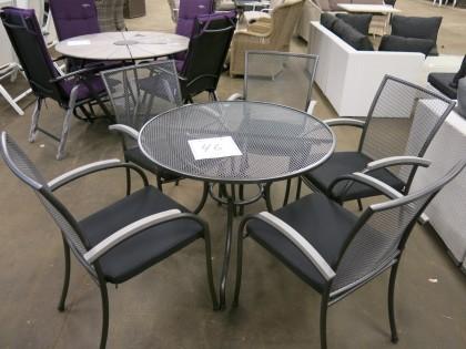 00 kr exkl moms Exklusiv utegrupp i metall,
