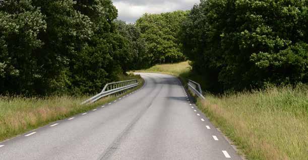 Trafikanterna som närmar sig bron har inte en chans att se vare sig bärverket på bron man