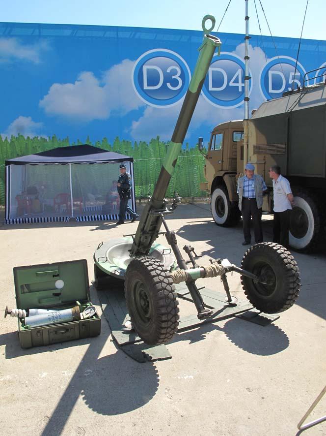 FÖRSVARSUTSTÄLLNINGEN IDELF 2010 120 mm kombinationspjäs 2B23 Nona-M1 2B23 Nona-M1 är den senaste medlemmen i Nonafamiljen.