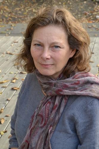 Vinsten är dubbelt så hög på välfärdsmarknaden Sedan mitten av 2000-talet har stora internationella riskkapitalbolag tagit över delar av den svenska äldreomsorgen.