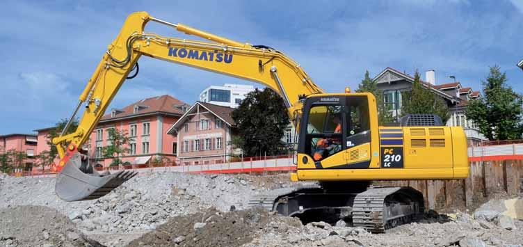 Komfort i toppklass Nykonstruerad rymlig hytt Den breda och rymliga hytten har en ny fullt luftfjädrad förarkontrollstation med sidokonsoler