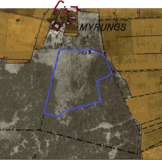 8 finns en mindre förhöjning, ca 10-12 meter stor och 0,3-0,6 meter hög av fornlämningskaraktär, som det står i fornminnesregistret (RAÄ Linde 57:2).