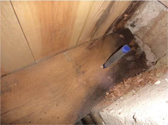 3.2 Undersökningar av Nättraby kyrka 2015 I Nättraby kyrka finns självdragsventilation i grunden (Fogelberg och Sjöberg, 2015).