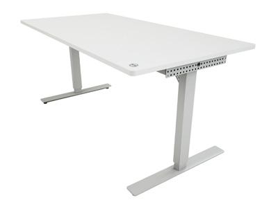 MATERIAL Slide Lackerad i silver, svart, vit färg alternativt kromat utförande.