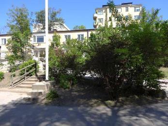2. Vegetation: Bevara eller skapa grönska och olika terrängförhållanden Finns det vegetation?