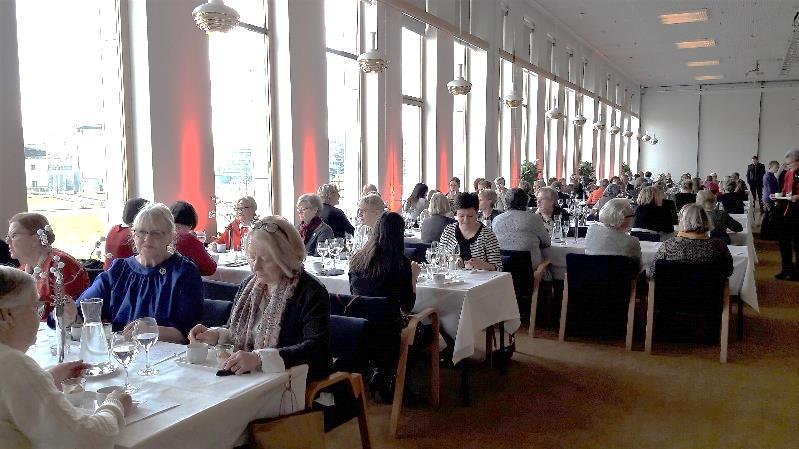 Jubileumsårets festligheter avslutades storstiligt med en musikaliskt kryddad brunch på Finlandiahuset i slutet av november.