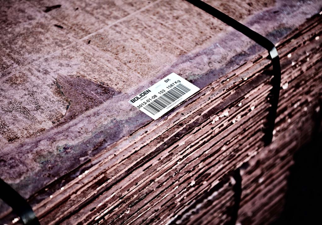 Export och import av mineralråvaror samt metall- och mineralprodukter Export and import of mineral ore and metal and mineral products Export- och importstatistiken är hämtat från SCBs
