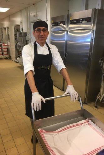 De var just klara med SFI D (svenska motsvarande årskurs 6). Praktisk matlagning varvades med teori och parallellt pågick yrkessvenska.