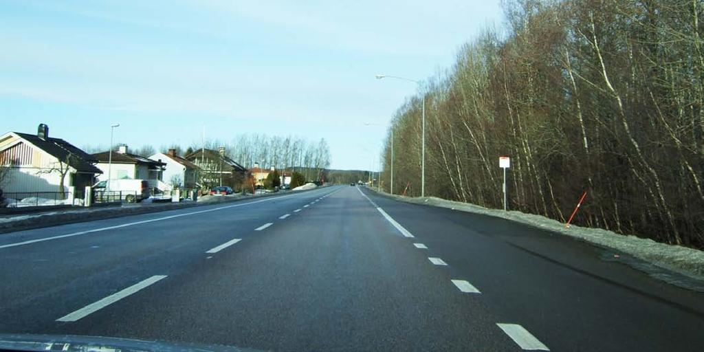 I planområdets mitt och i den nordvästra delen finns koloniområden med småskalig bebyggelse i form av bodar och uthus.