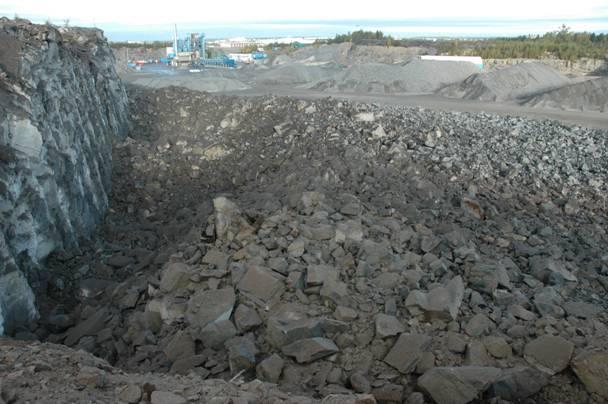 4 Uppläggning av försökssalvor maj-sep 2008 Salva 1-N 20/5 0,8 kg/m 3 1-H Nonel 1,1 kg/m 3 rad 1: 3,4x3,4 m 2 hål / 22,9x2,9 m rad 2-4: