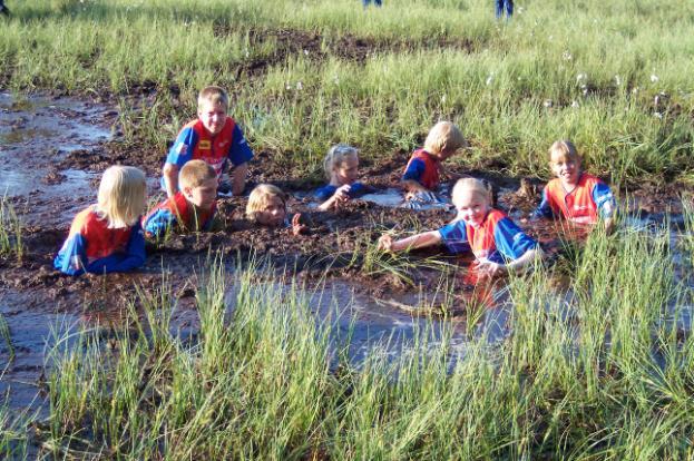 Prisutdelningen: I år hade vi prisutdelningen i klubbstugan en torsdag i oktober. Det blev lyckat, med ravinentårtor och allt.