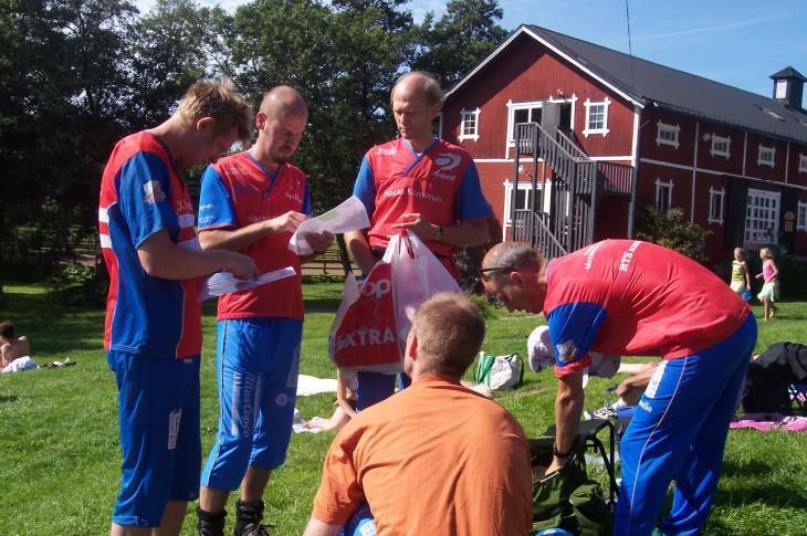3 Markus Westblad D10 1 Milla Hjort 2 Emma Barendsen 3 Ebba Pegestam 1 Emil Granqvist 2 Morgan Hjort 3 Anders Nyberg U-bana 1 Axel Granqvist Lång-KM 6 juni U3 1 Johnny Rahlén U2 1 Nathalie Lybert 2