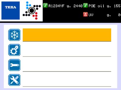 0 En elektronisk våg väger den oljemängd som återvinns vid service, med hög precisionsnivå.