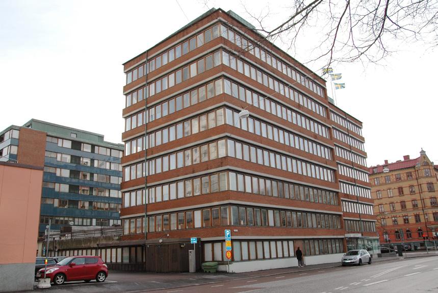 B) A) Bu rgå rds pla tse