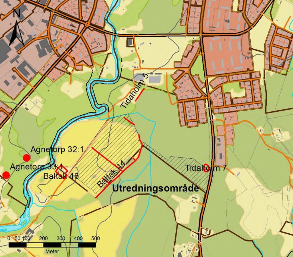 Figur 2. Fornlämningar i närheten av utredningsområdet. Utdrag ur FMIS samt digitala fastighetskartan, GSD.